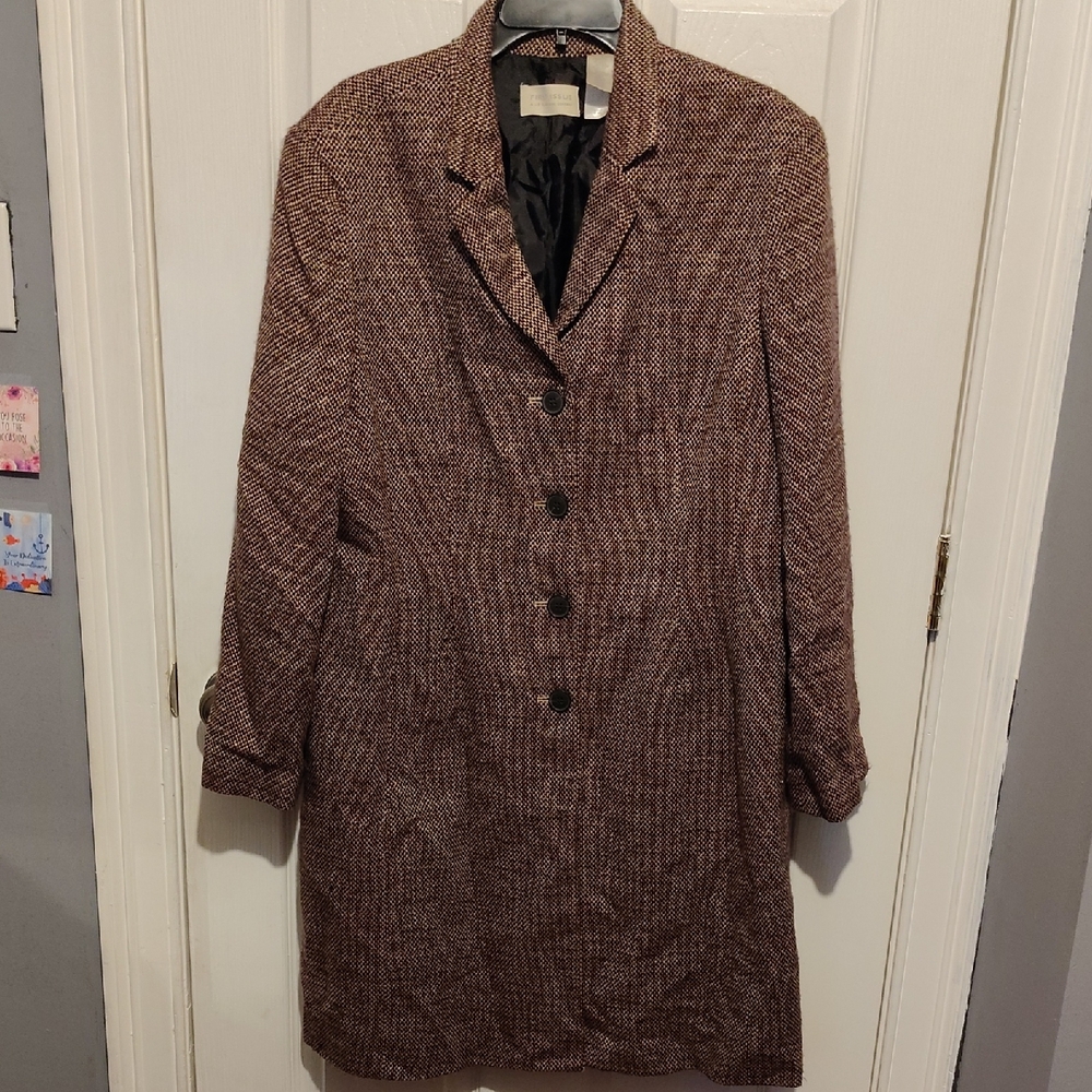 Elegant Brown Herringbone Blazer